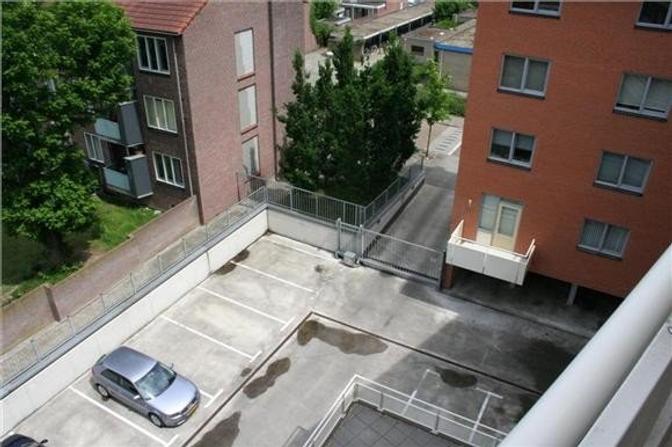 95 m² apartment overlooking a park - Image 20