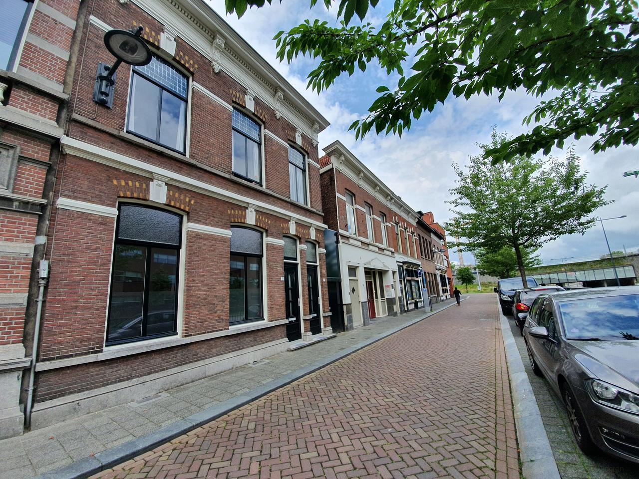 Studio with loft near Breda station - Image 1