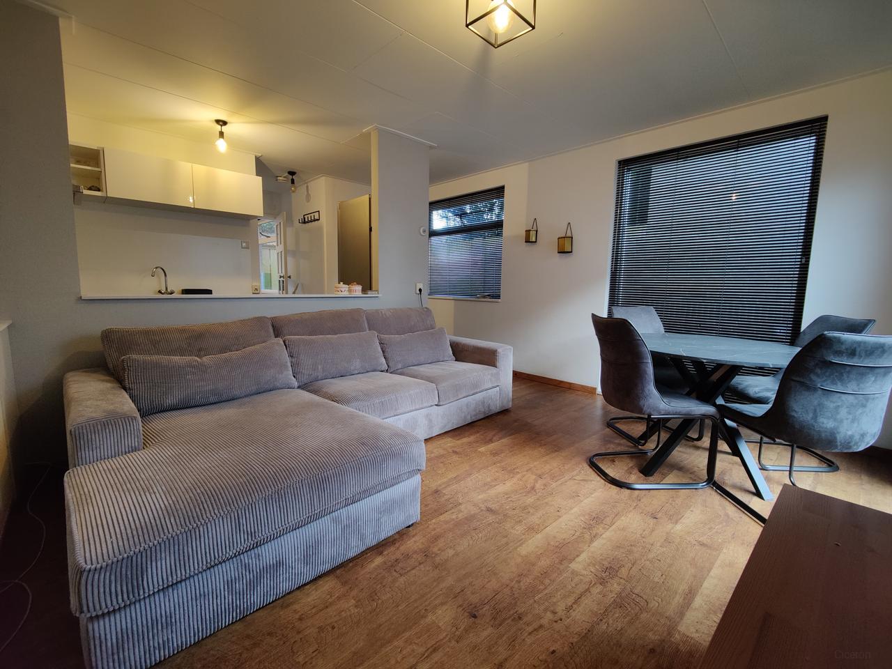 Furnished 50 m² Apartment - Image 2