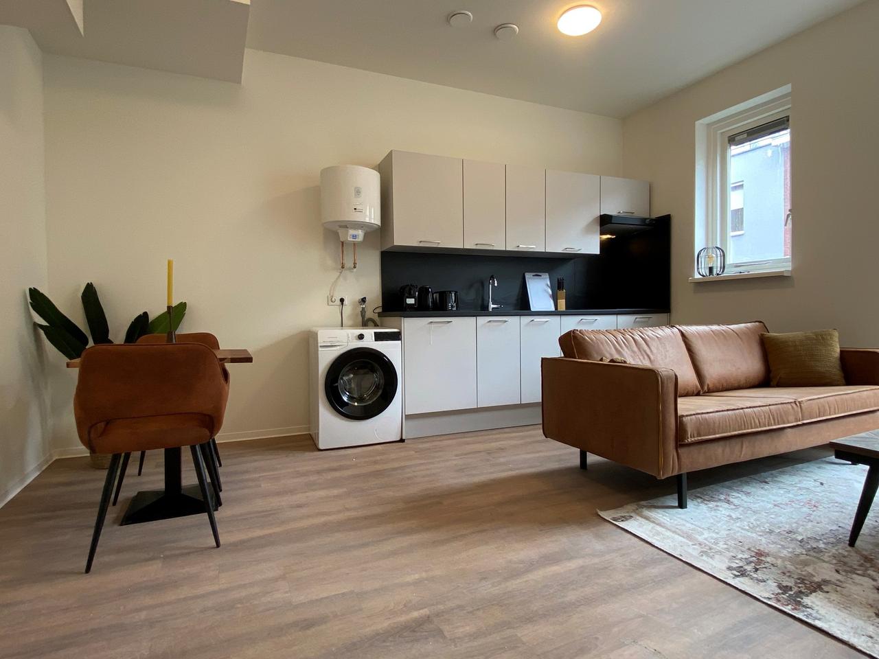 1-Bedroom Apartment with Balcony in Groningen - Image 3