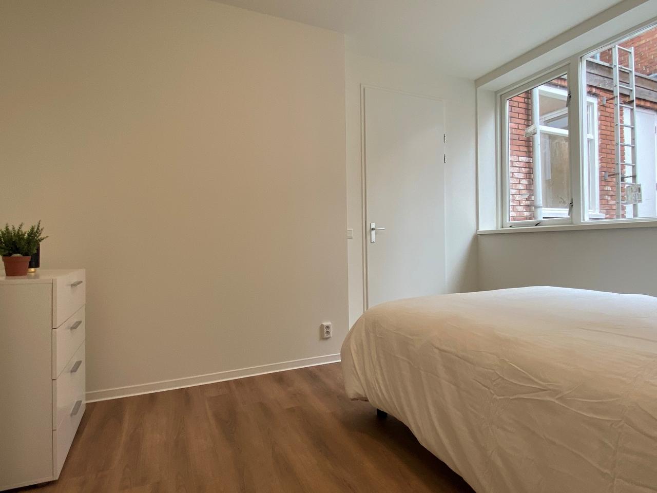 1-Bedroom Apartment with Balcony in Groningen - Image 7