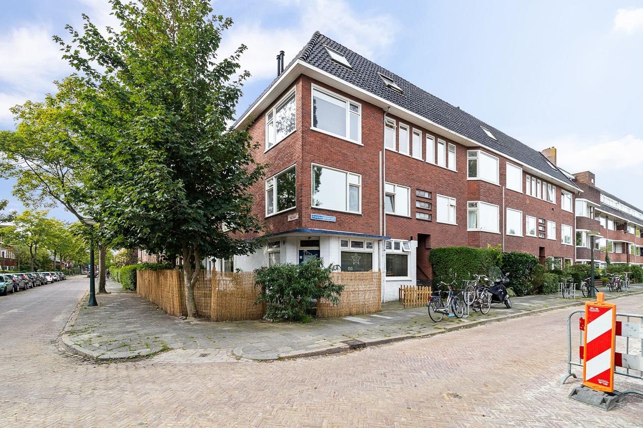 7 m² Student Room with Balcony - Image 1