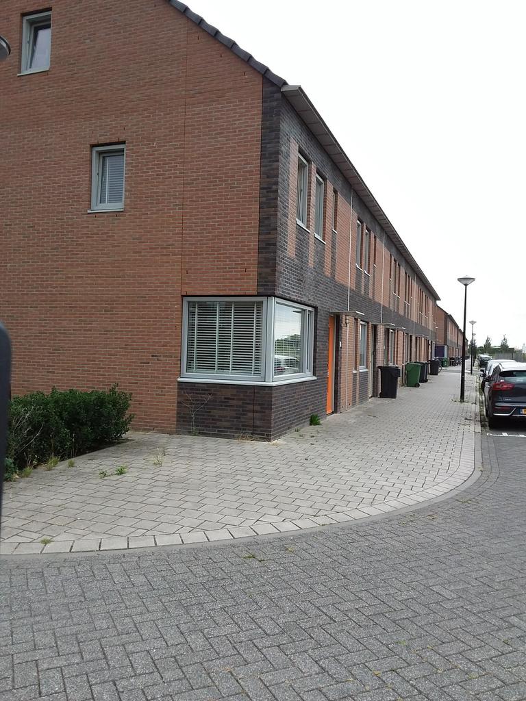 Rental Home with Garden in Heerhugowaard - Image 2