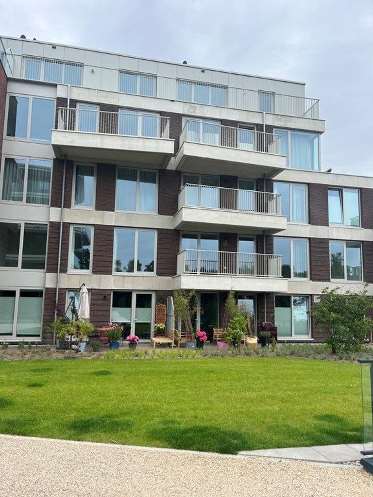 116 m² appartement met balkon in Amstelveen - Afbeelding 2