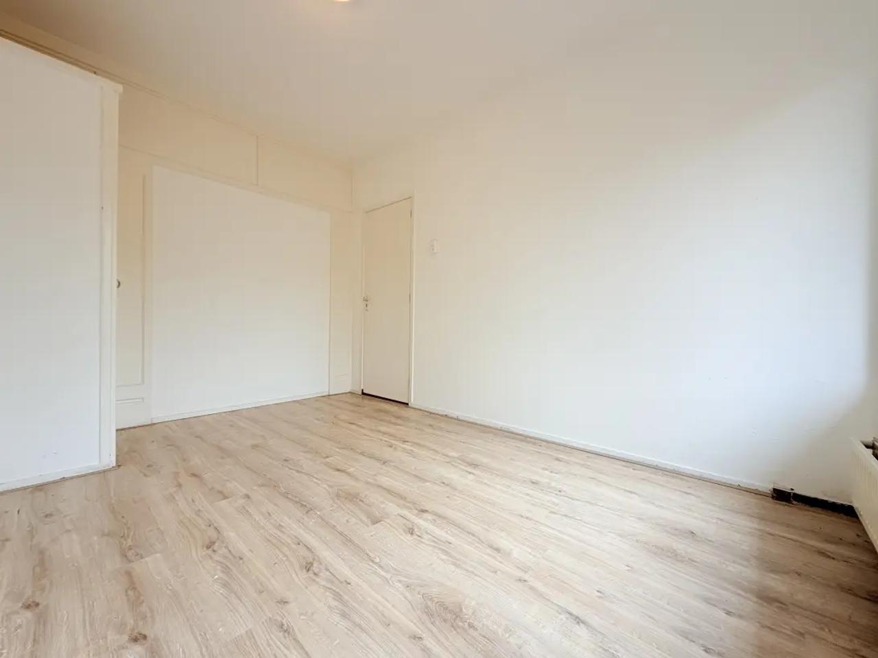 4-kamer appartement met balkon in Carnisse - Afbeelding 6
