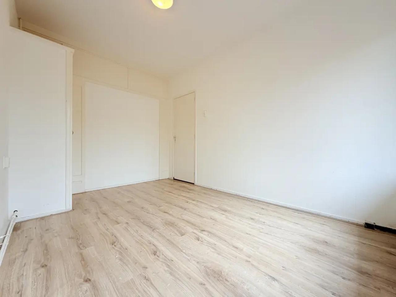 4-kamer appartement met balkon in Carnisse - Afbeelding 7