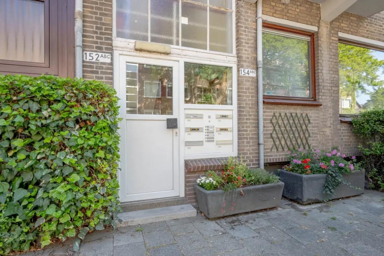 4-kamer appartement met balkon in Carnisse - Afbeelding 17
