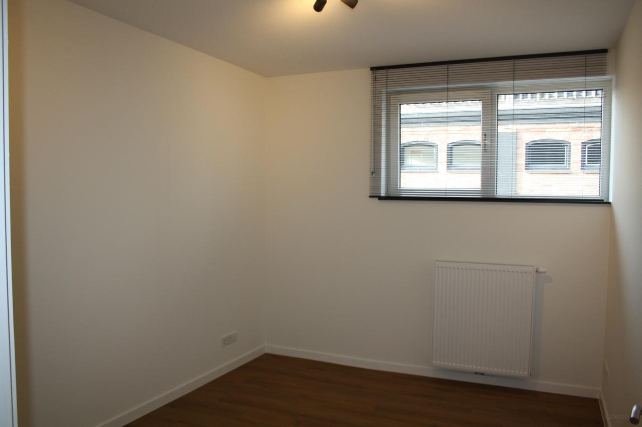 Gemeubileerd appartement met dakterras - Afbeelding 16