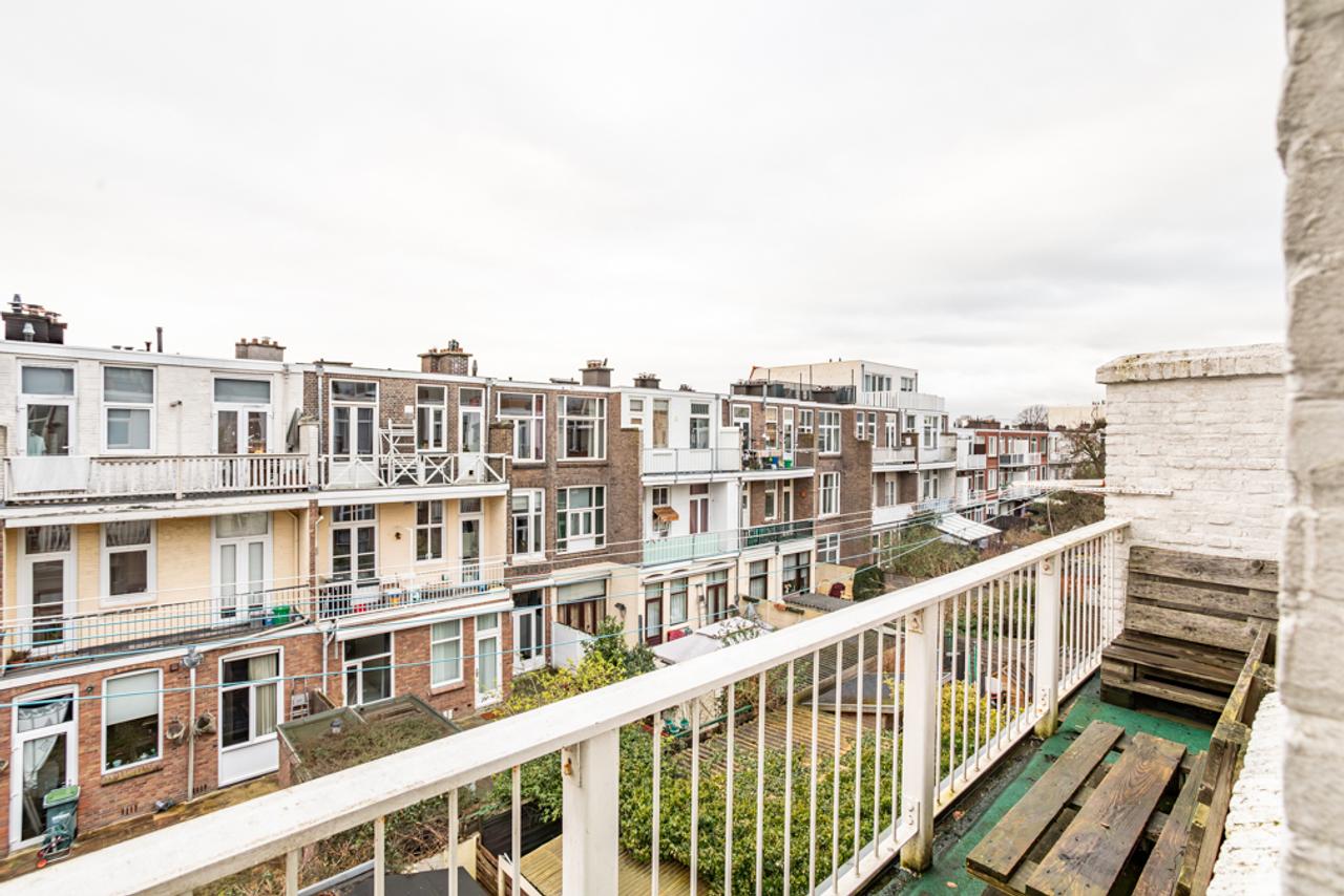 95 m² apartment with balcony in Bezuidenhout - Image 7