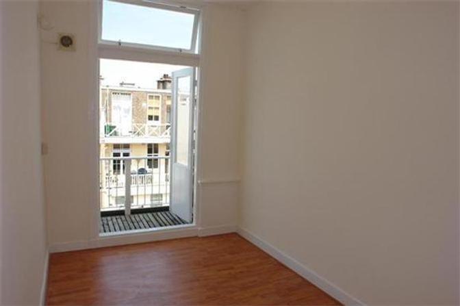 95 m² apartment with balcony in Bezuidenhout - Image 11