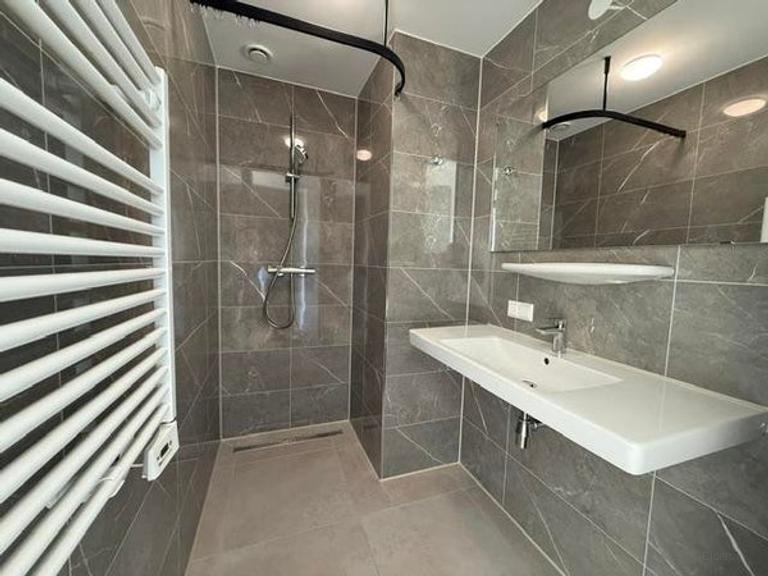 66 m² appartement met balkon in Bijlmer Centrum - Afbeelding 9