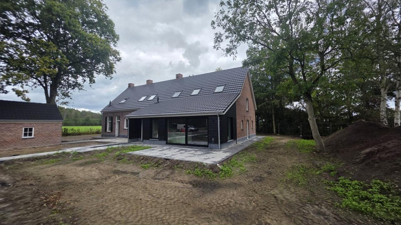 Two Homes with 7 Bedrooms in Schijf - Image 1
