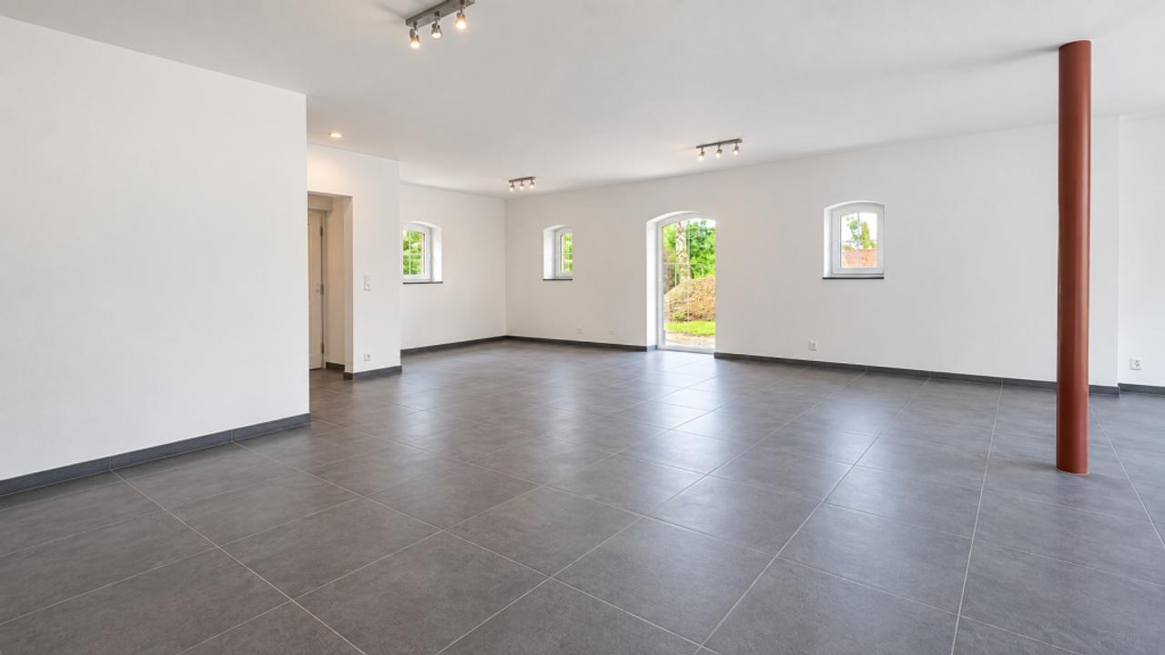 Two Homes with 7 Bedrooms in Schijf - Image 6