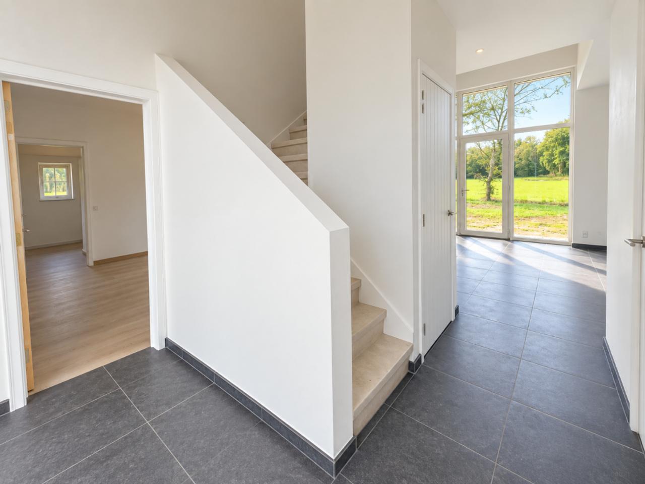 Two Homes with 7 Bedrooms in Schijf - Image 25