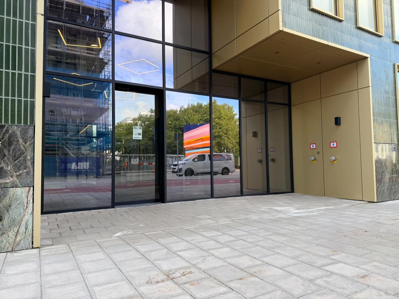 Gemeubileerd 3-kamerappartement met balkon - Afbeelding 4