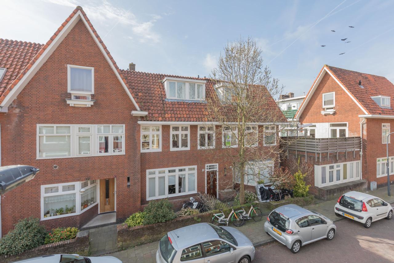 86 m² bovenwoning met zonnig dakterras - Afbeelding 1