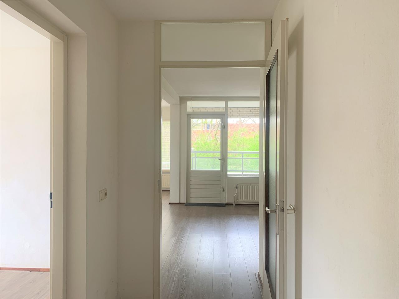 83 m² apartment with balcony in Amsterdam - Image 4