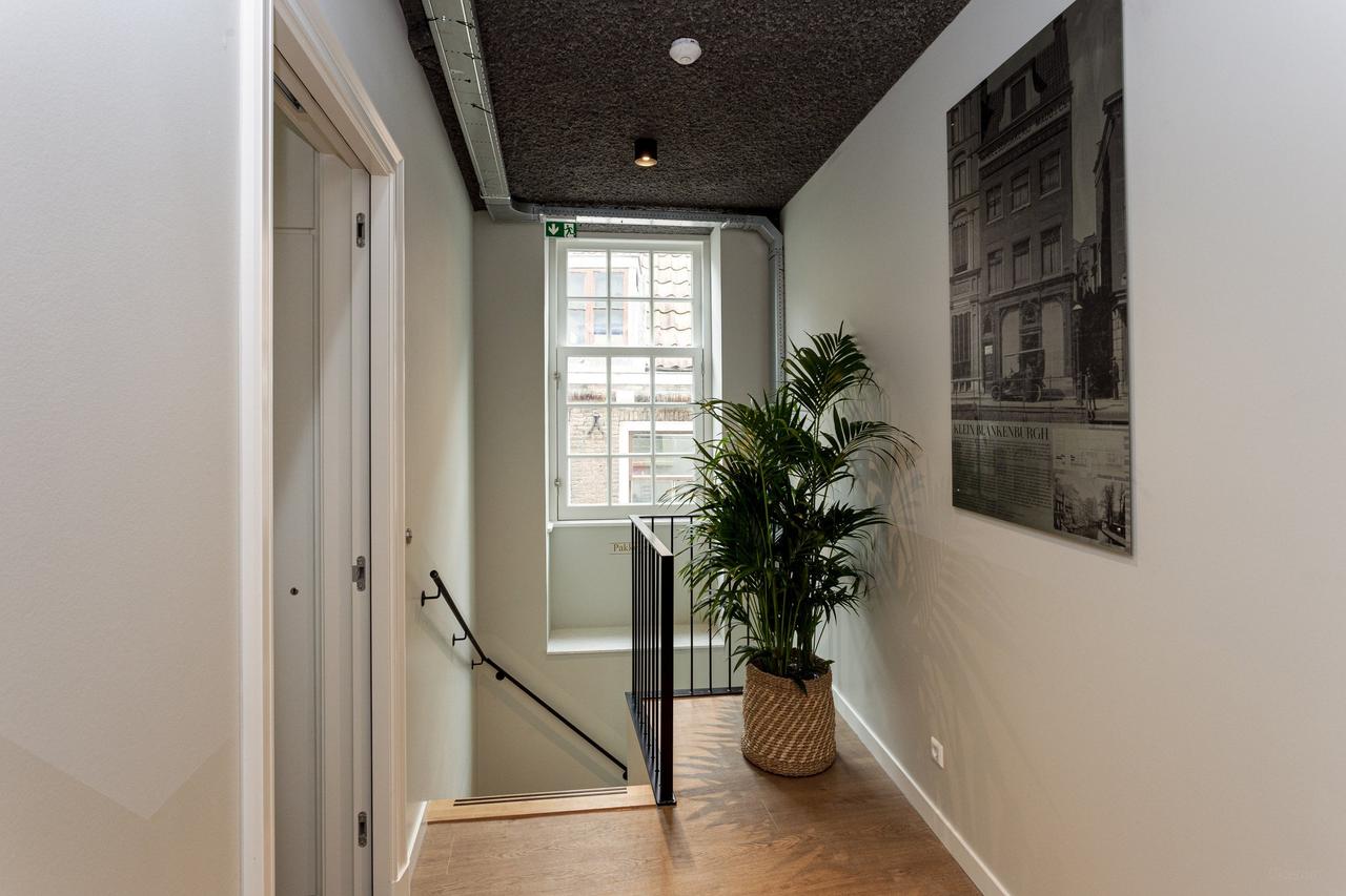 Apartment with Terrace on Oudegracht - Image 21