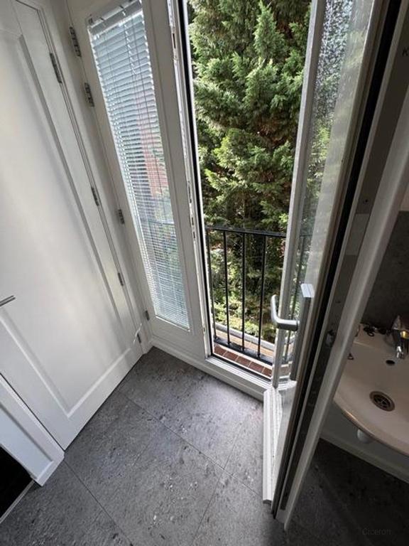 142 m² corner apartment with sunny roof terrace - Image 11
