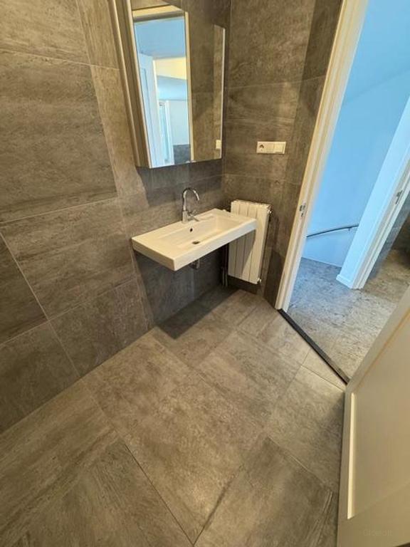 142 m² corner apartment with sunny roof terrace - Image 18