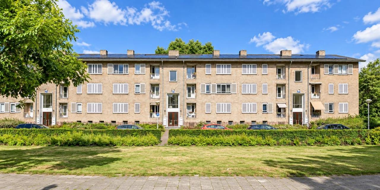 83 m² student home with 3 bedrooms - Image 1