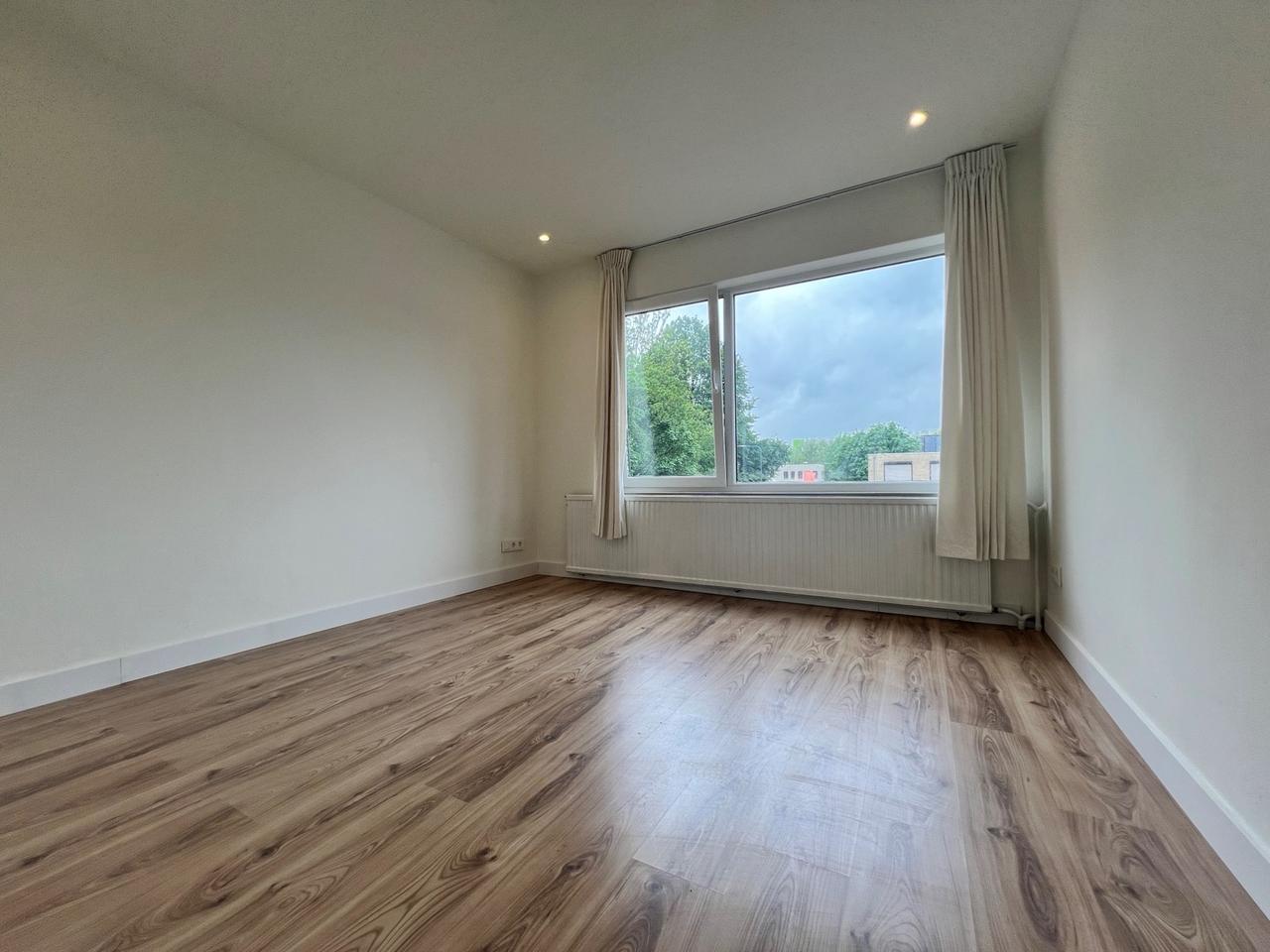 Woning met tuin, garage en 4 slaapkamers - Afbeelding 16