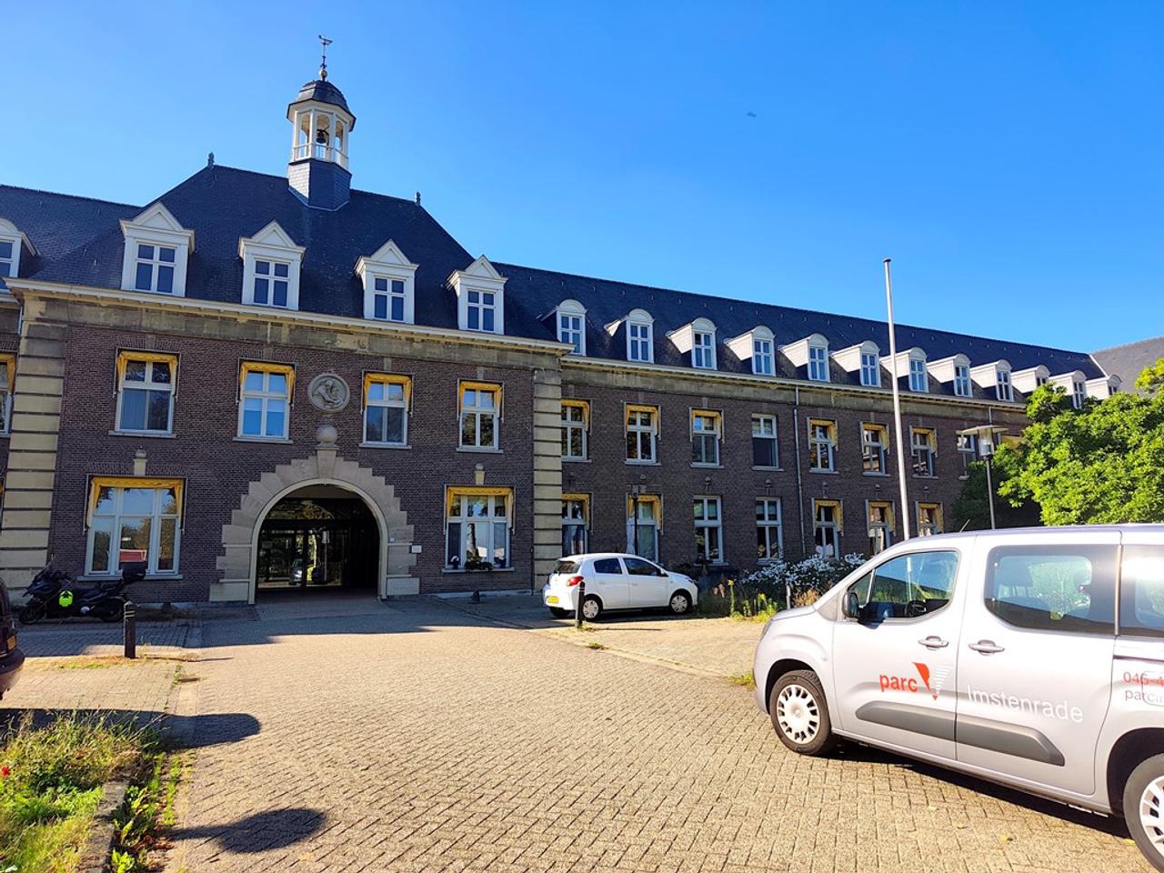 Furnished 1-Bedroom Apartment in Heerlen - Image 1