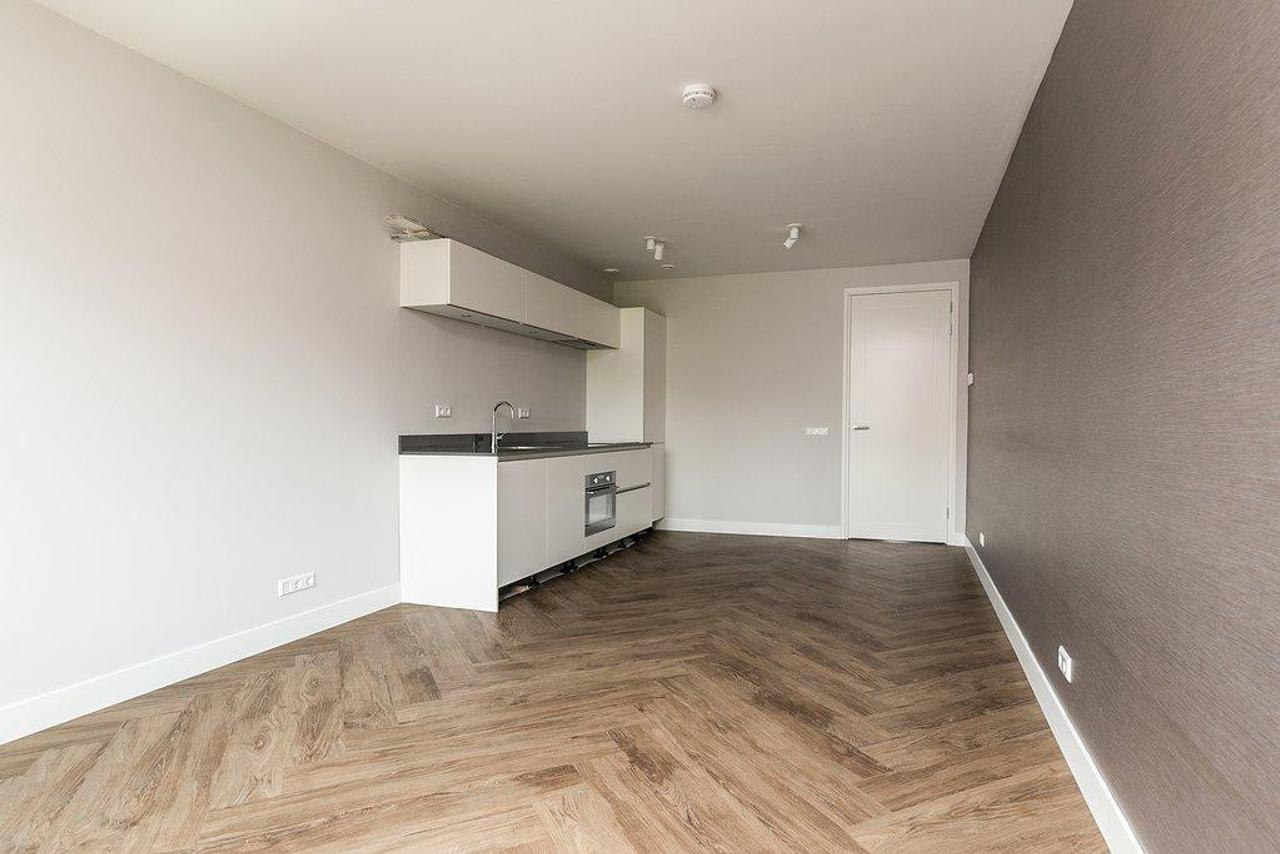 65 m² appartement met balkon in centrum - Afbeelding 5