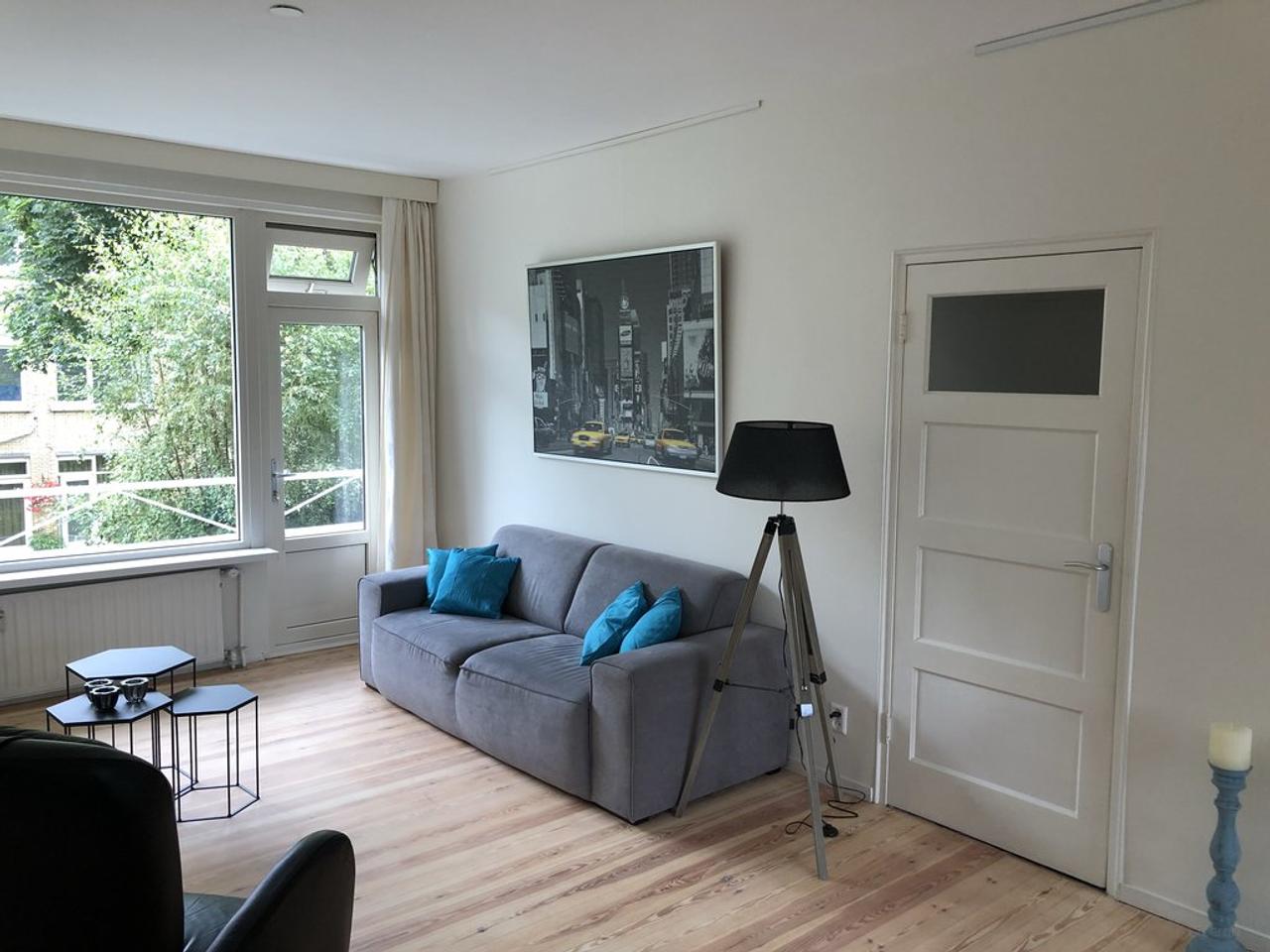 Gemeubileerd appartement met 2 balkons - Afbeelding 2