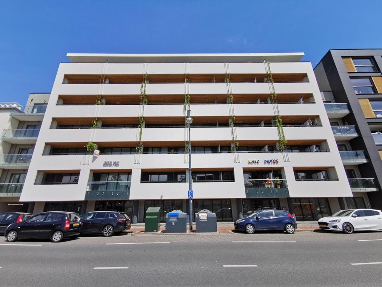Apartment with Rooftop Terrace in Central Arnhem - Image 1