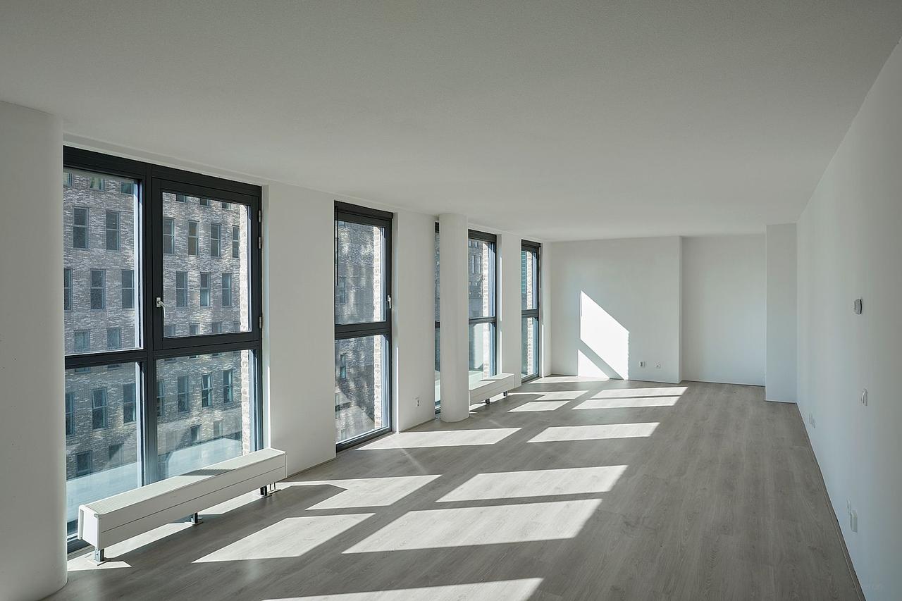 102 m² apartment with gym in Bezuidenhout - Image 2