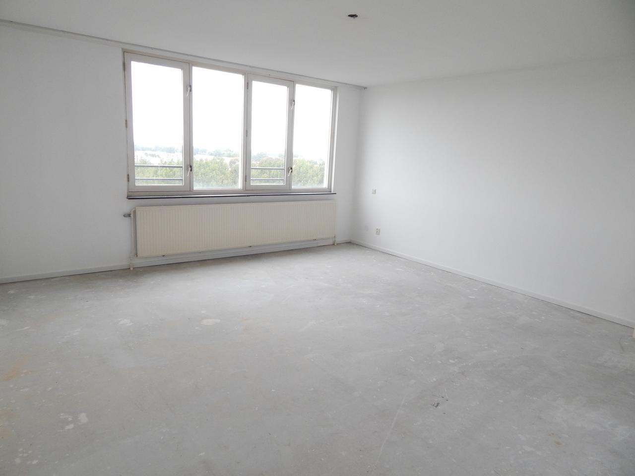 204 m² penthouse with terrace in Amsterdam West - Image 4
