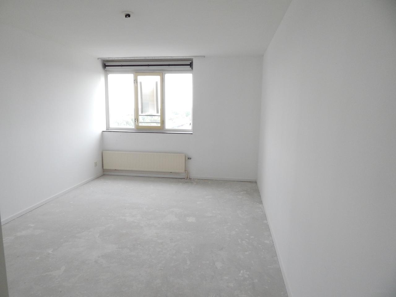 204 m² penthouse with terrace in Amsterdam West - Image 5