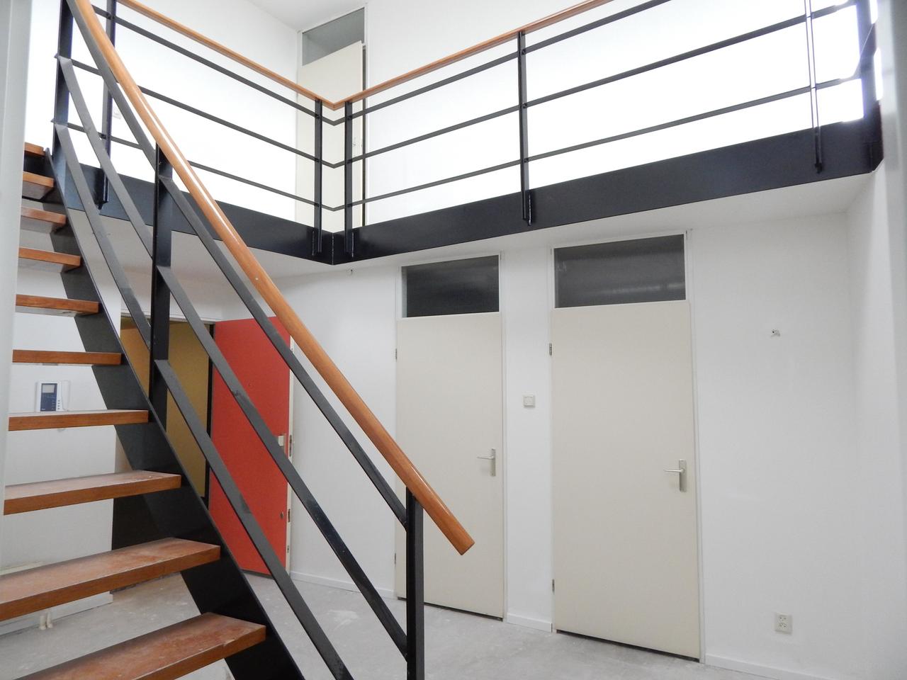 204 m² penthouse with terrace in Amsterdam West - Image 11