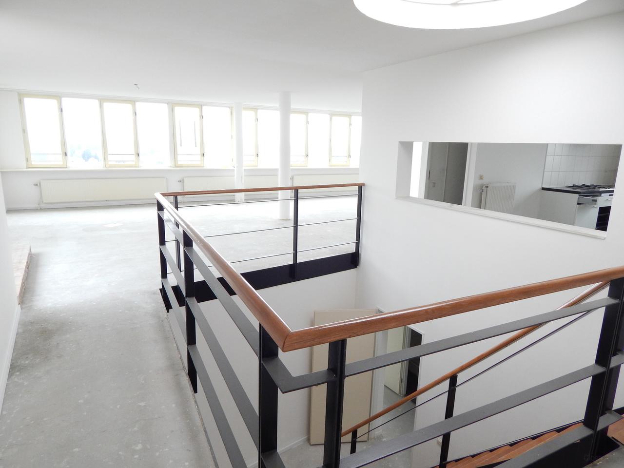 204 m² penthouse with terrace in Amsterdam West - Image 14