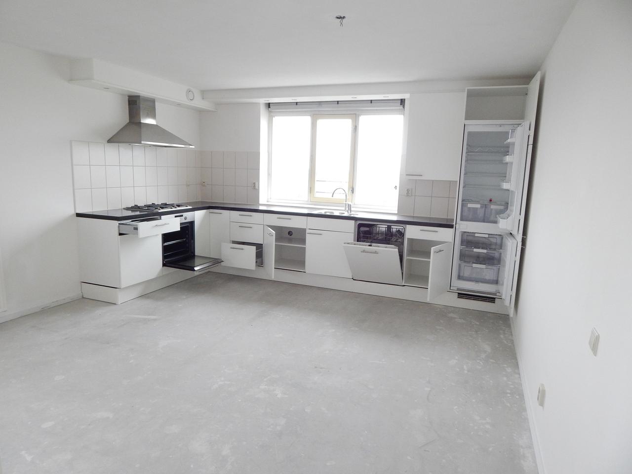 204 m² penthouse with terrace in Amsterdam West - Image 16