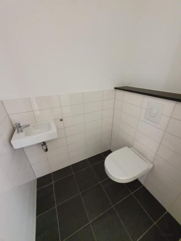 104 m² appartement met balkon in Oude Noorden - Afbeelding 11