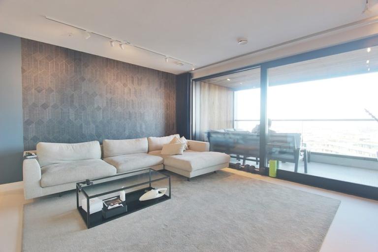 107 m² with terrace and IJ views - Image 10