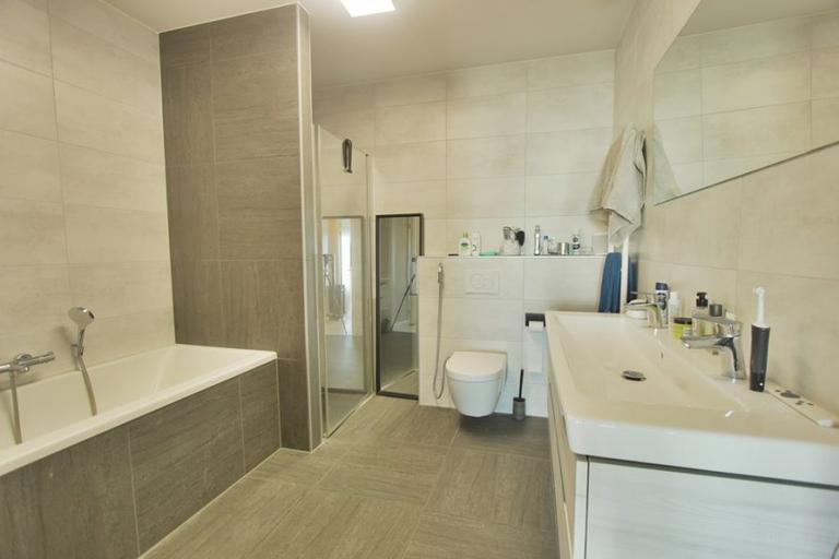 107 m² with terrace and IJ views - Image 17