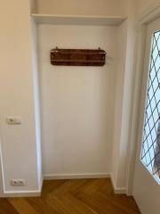 Furnished 2-Bedroom Apartment with Garden - Image 2