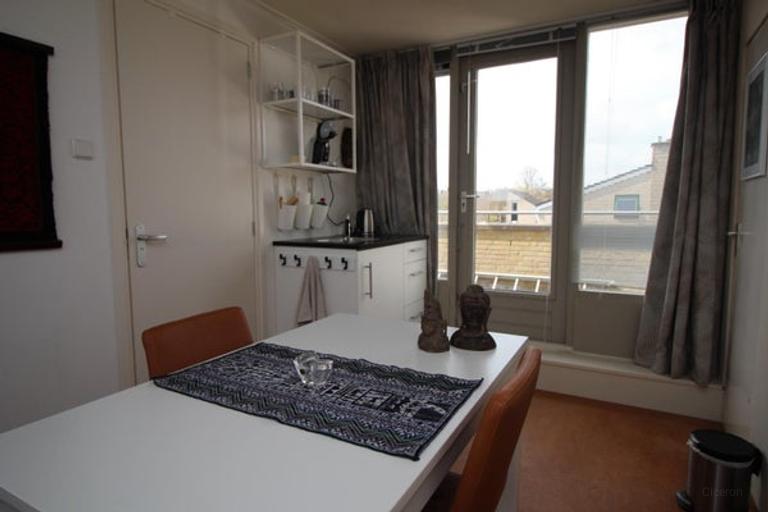 Zolderappartement van 28 m² met balkon - Afbeelding 3