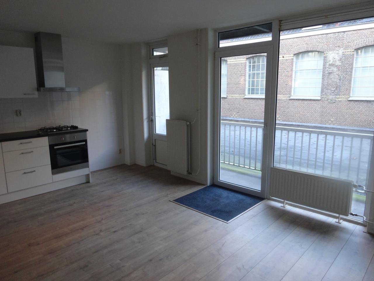 Energy-Efficient 1-Bedroom Apartment with Balcony - Image 1