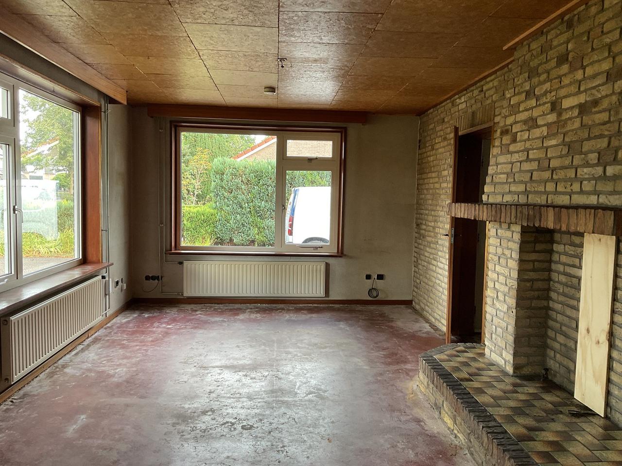 Temporary 2-Bedroom Home with Garden - Image 3