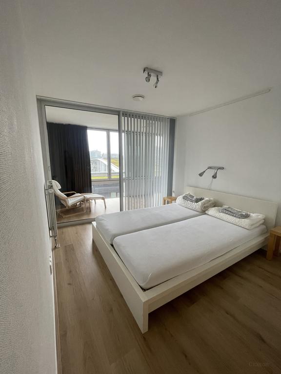 Furnished 2-Bedroom Apartment in Buitenveldert - Image 16