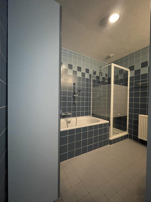 Furnished 2-Bedroom Apartment in Buitenveldert - Image 19