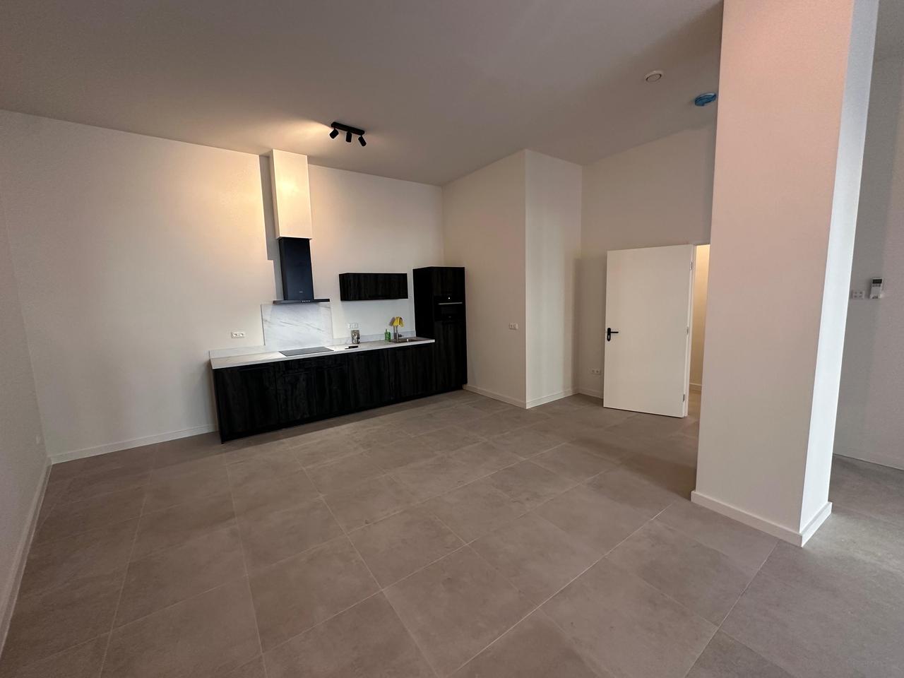 Furnished 1-Bedroom Apartment in Almelo - Image 2