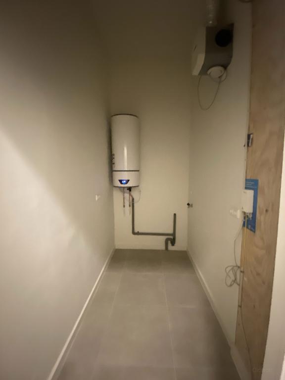Furnished 1-Bedroom Apartment in Almelo - Image 9