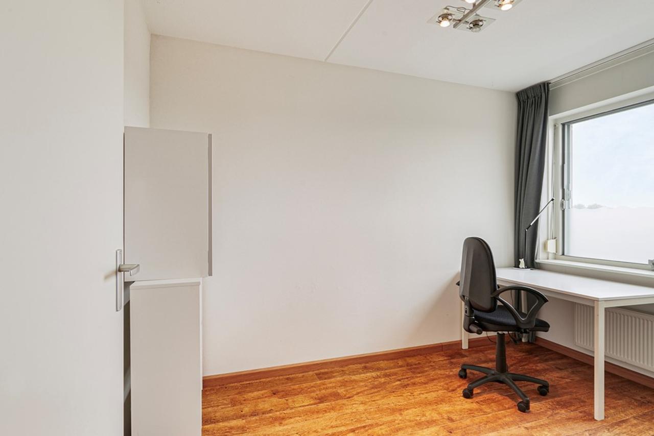 89 m² Apartment with Balcony in Arnhem - Image 24