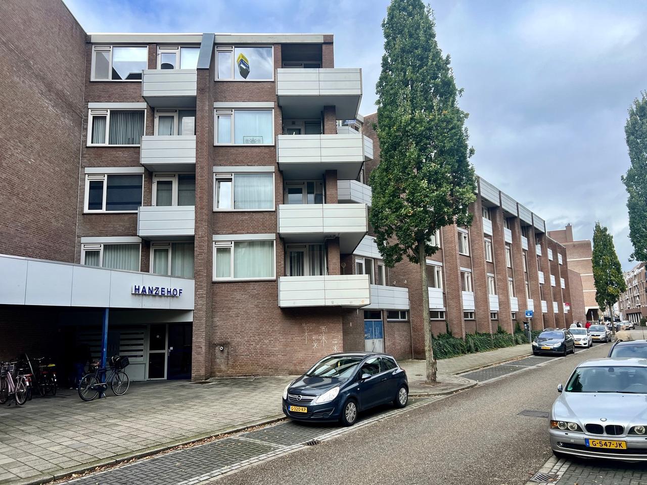 Appartement met balkon en parkeren in Roermond - Afbeelding 1