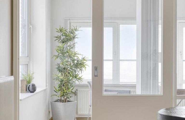 29th-floor apartment with views across Eindhoven - Image 31